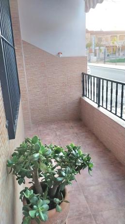 Casa independiente en calle la Estrella