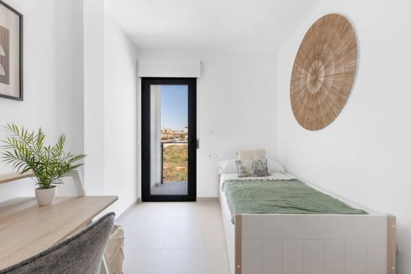 Chalet pareado en avenida Rafael Alberti