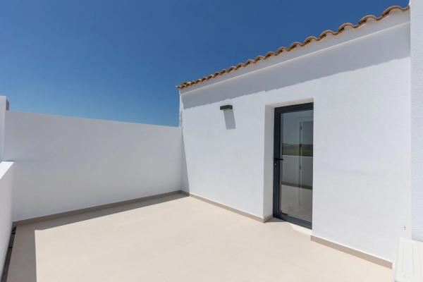 Chalet pareado en avenida Rafael Alberti