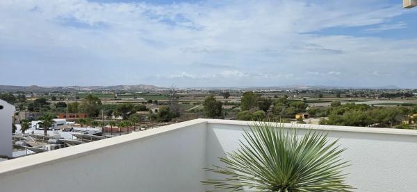 Casa independiente en calle Winston Churchill, 6