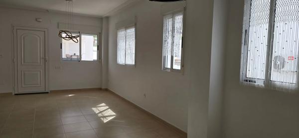 Casa independiente en calle Winston Churchill, 6