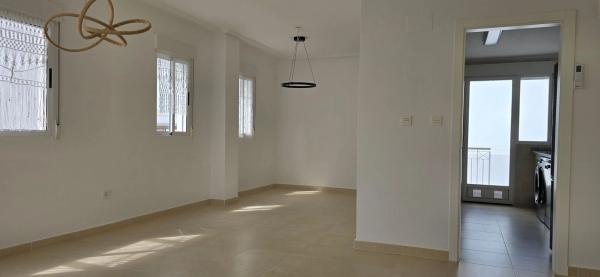 Casa independiente en calle Winston Churchill, 6