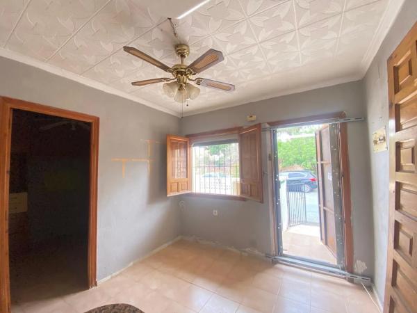 Chalet adosado en calle Marina