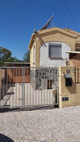 Casa independiente en calle París, 93