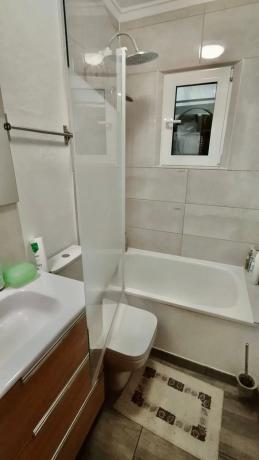 Casa independiente en calle París, 93