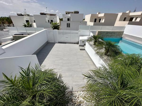 Casa independiente en calle Winston Churchill, 4