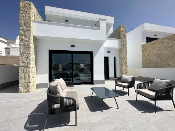 Casa independiente en calle Winston Churchill, 4