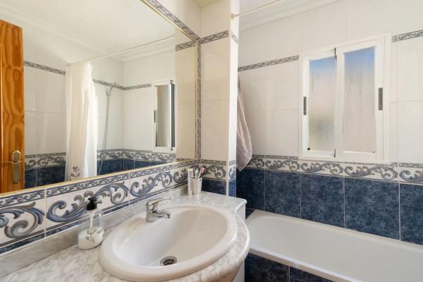 Chalet adosado en calle Sevilla