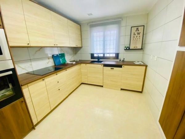 Chalet pareado en calle la Castellana