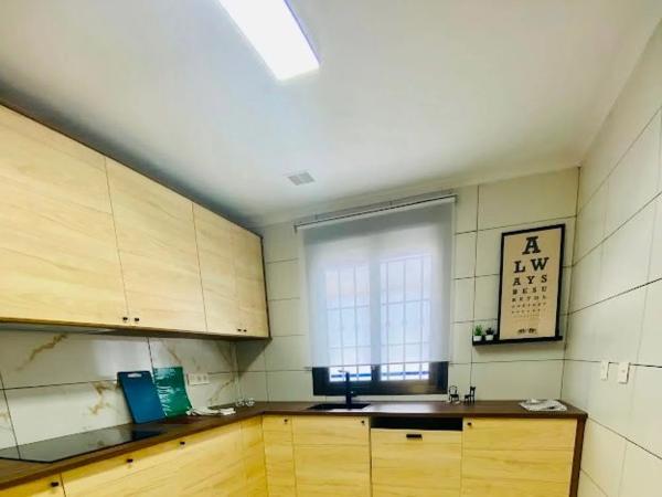 Chalet pareado en calle la Castellana