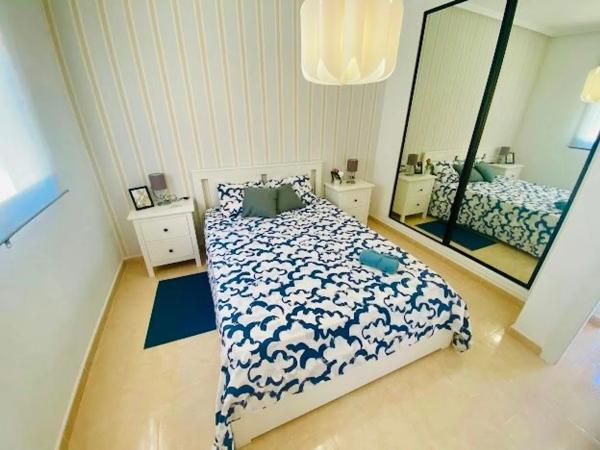 Chalet pareado en calle la Castellana