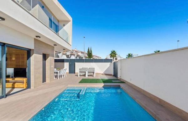 Chalet en San Miguel de Salinas