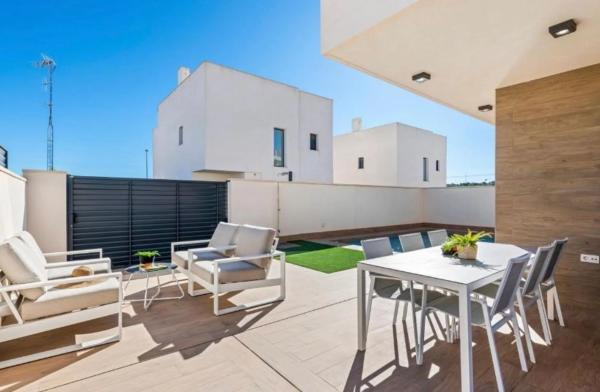 Chalet en San Miguel de Salinas