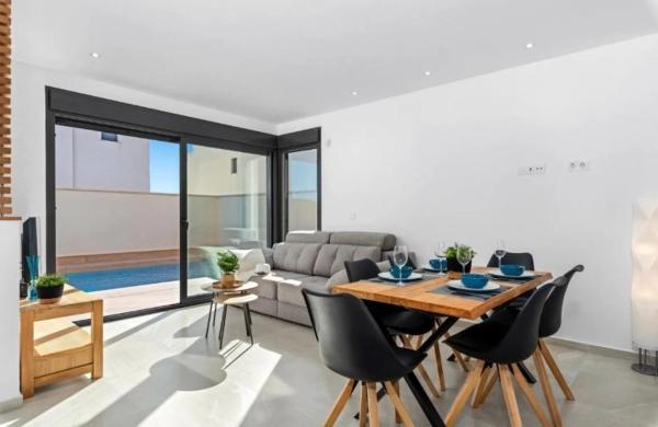 Chalet en San Miguel de Salinas