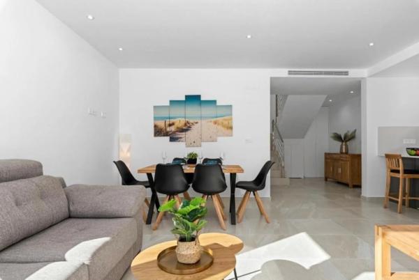 Chalet en San Miguel de Salinas