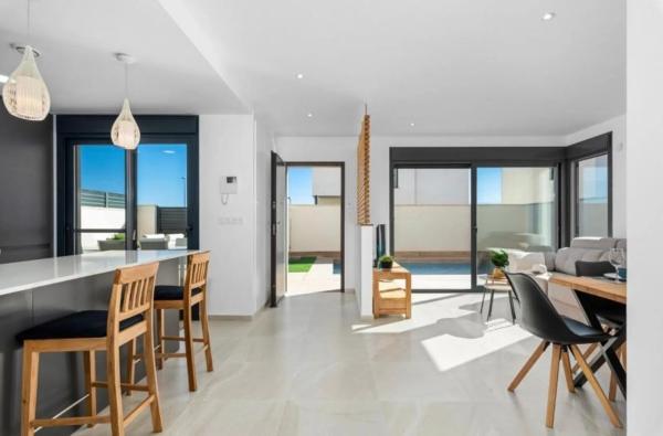 Chalet en San Miguel de Salinas