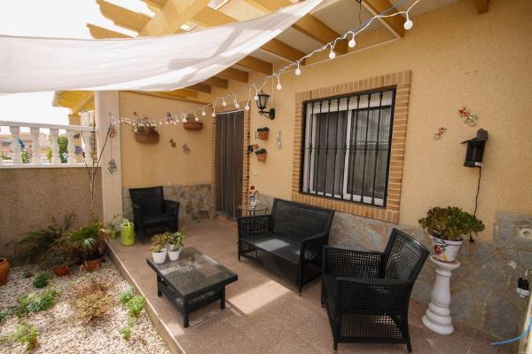 Chalet pareado en calle Cádiz s/n