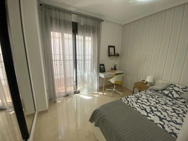 Chalet adosado en calle La Rambla, 1