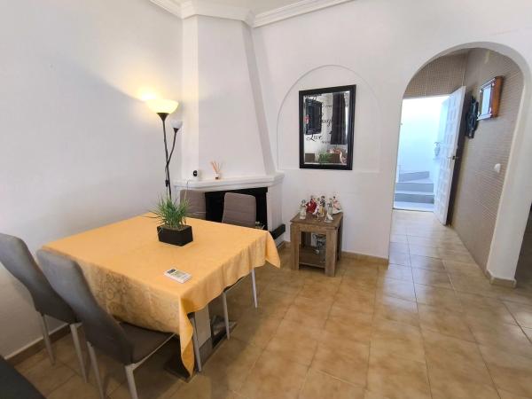 Chalet adosado en calle Claveles Balcón Costa, 8