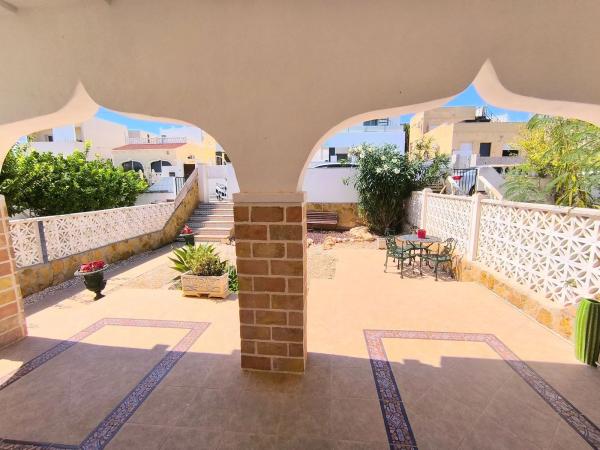 Chalet adosado en calle Claveles Balcón Costa, 8