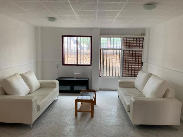 Piso en calle Pablo Neruda, 2