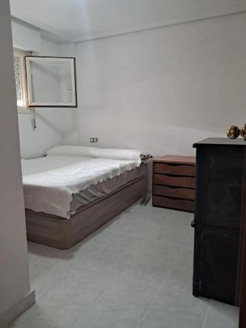 Piso en calle Bazan, 88