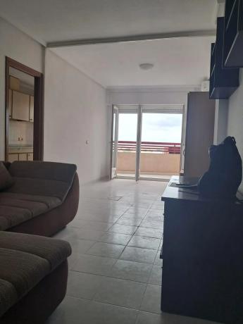 Piso en calle Bazan, 88