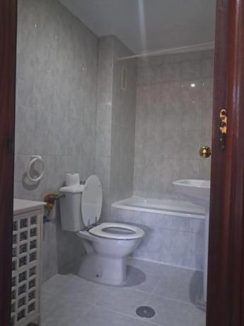 Piso en calle Bazan, 88