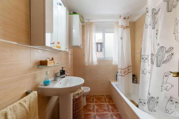 Chalet en avenida de los Europeos, 19