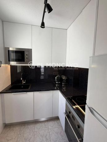 Casa independiente en calle Mimosas