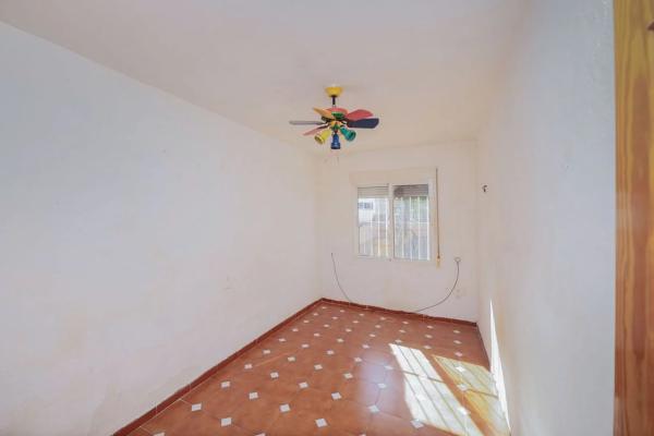 Casa independiente en Urbanización Torreta Ii, 122