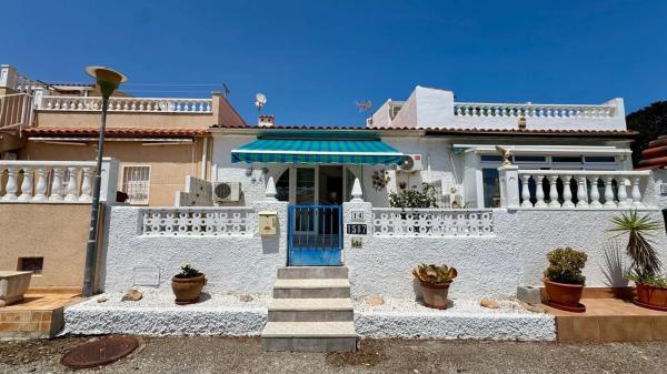 Chalet en Barrio La Siesta - El Salado - Torreta