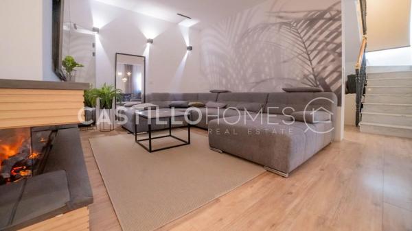 Casa independiente en calle Huelma, 4