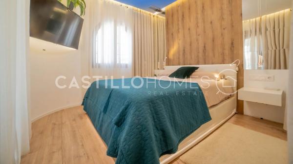 Casa independiente en calle Huelma, 4