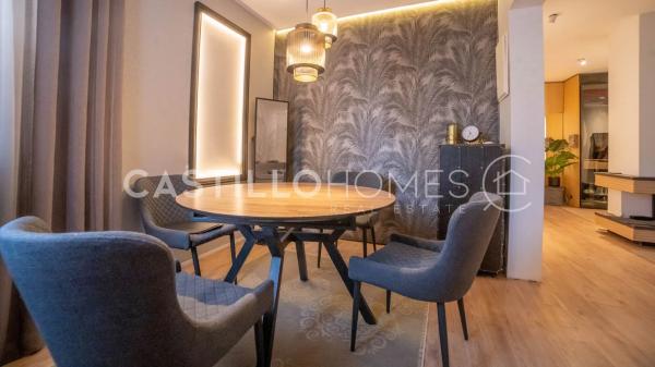 Casa independiente en calle Huelma, 4