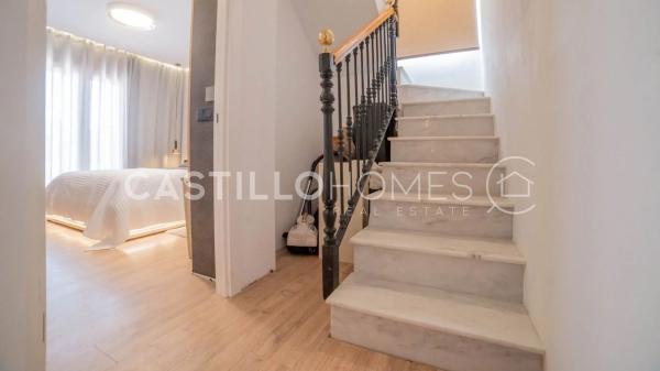 Casa independiente en calle Huelma, 4