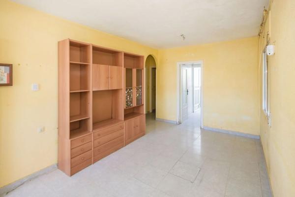 Chalet pareado en calle el Limonar, 32