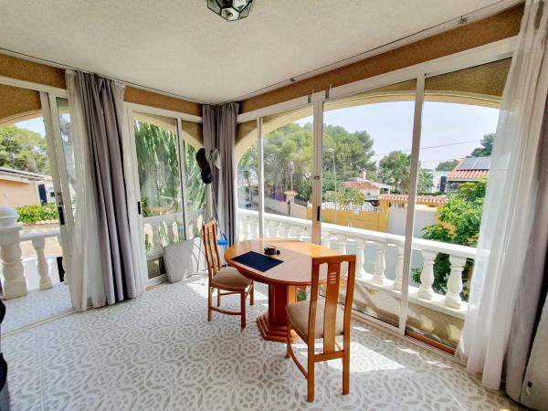 Casa independiente en Cl Varsovia Bal, 1