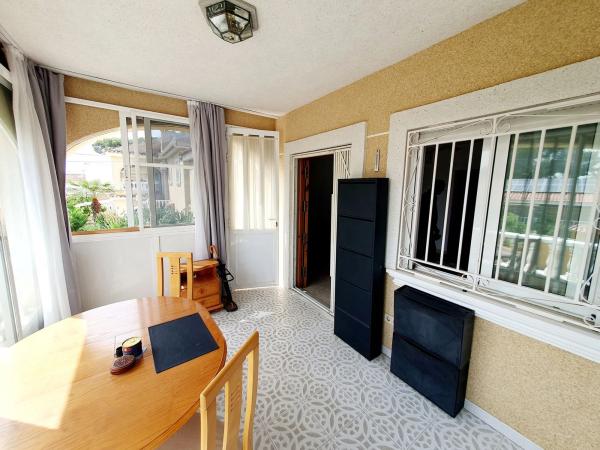 Casa independiente en Cl Varsovia Bal, 1