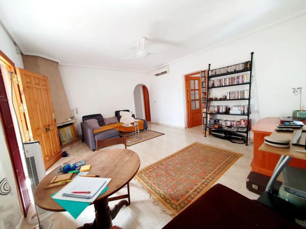 Casa independiente en Cl Varsovia Bal, 1