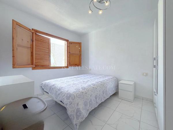 Chalet adosado en calle Manzana 3