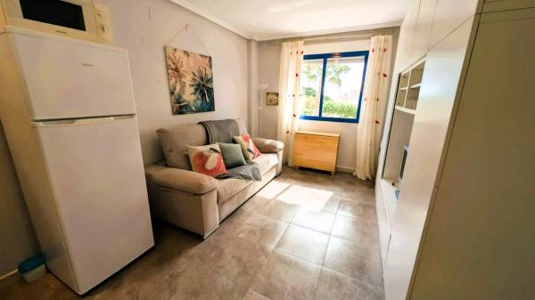 Estudio en calle Aquiles, 19