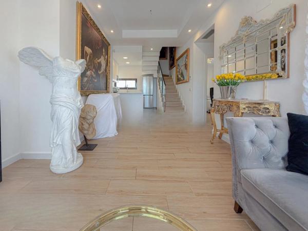 Casa independiente en calle Gotzone Mora