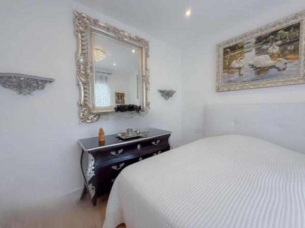 Casa independiente en calle Gotzone Mora