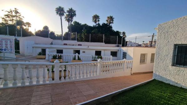 Casa independiente en calle Bruselas