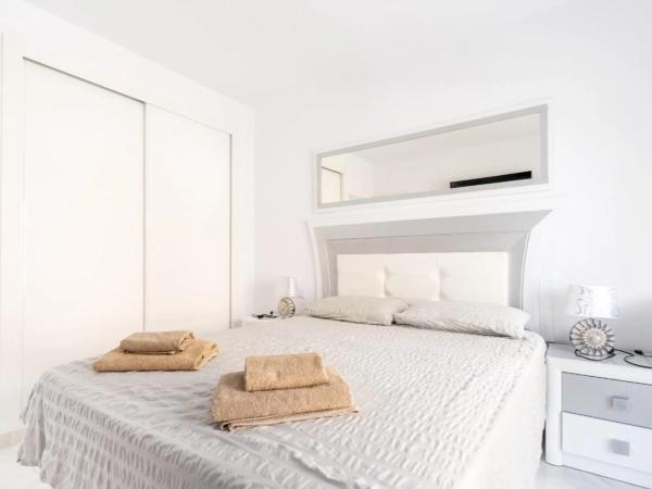 Casa independiente en calle Pleamar