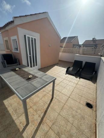 Chalet pareado en calle Canarias, 4