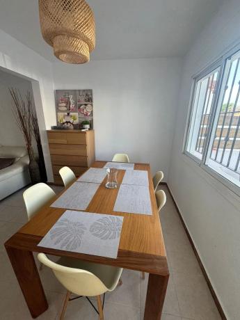 Chalet pareado en calle Canarias, 4