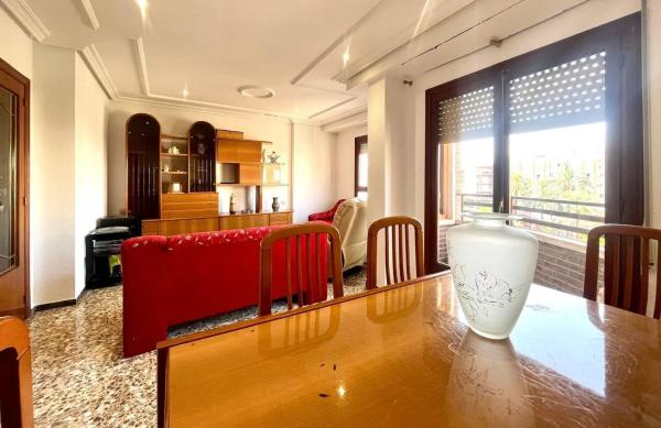 Piso en Barrio Carrús Oeste