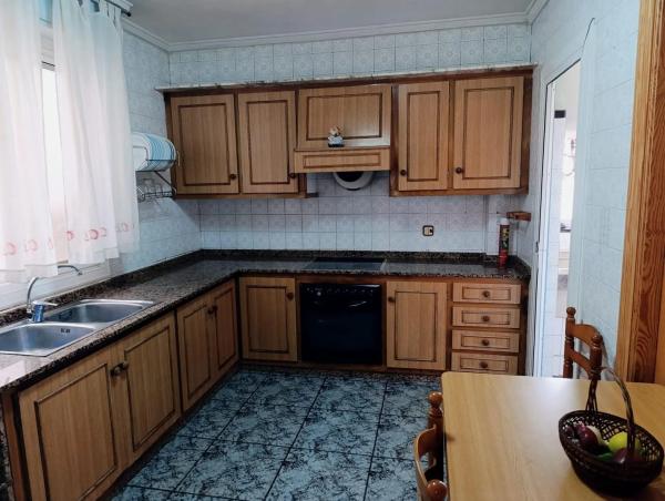 Piso en Barrio Raval de Santa Teresa-El Asilo